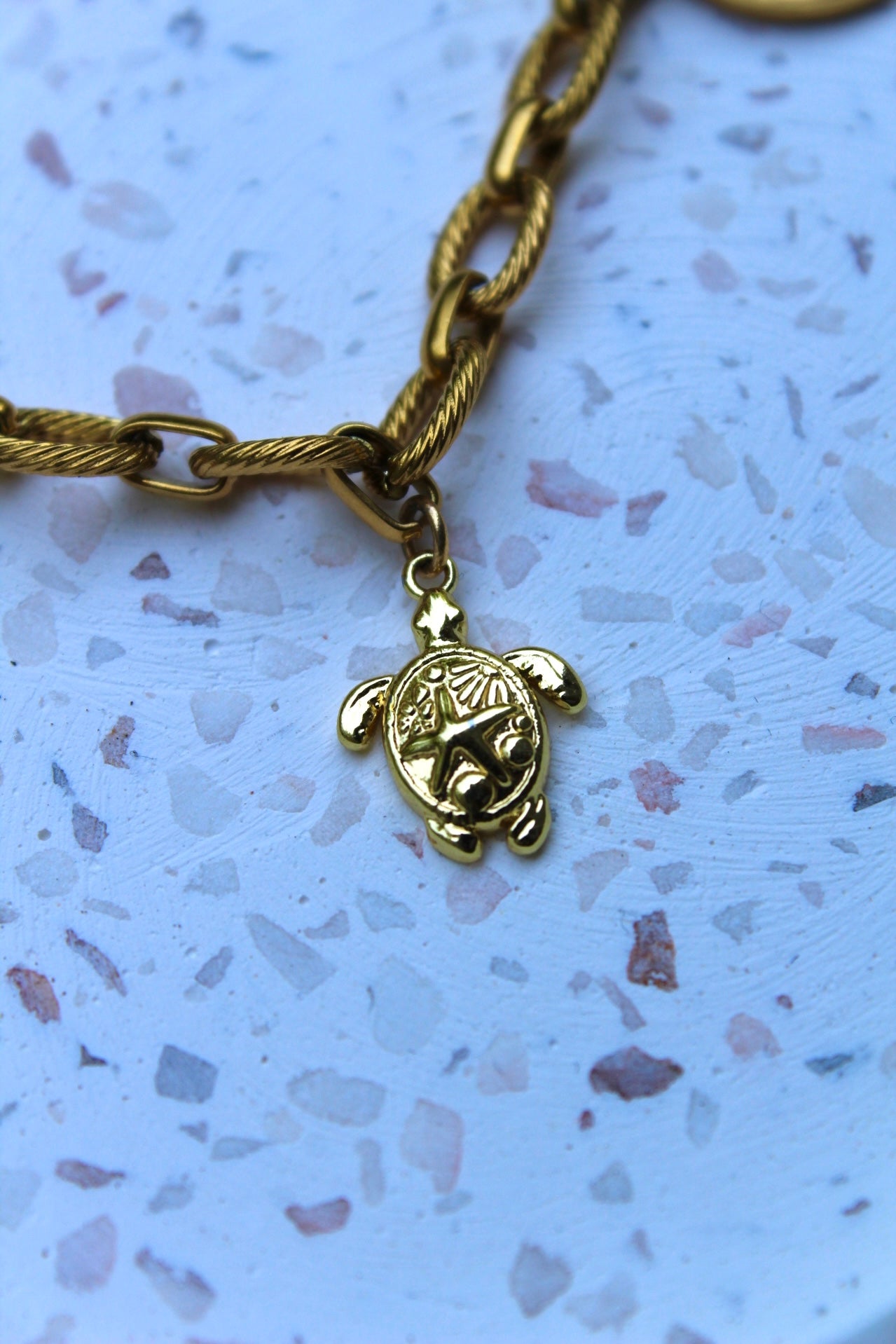 CHARMS OCEAN